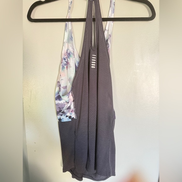 Under Armour Women’s Tank - Picture 3 of 4